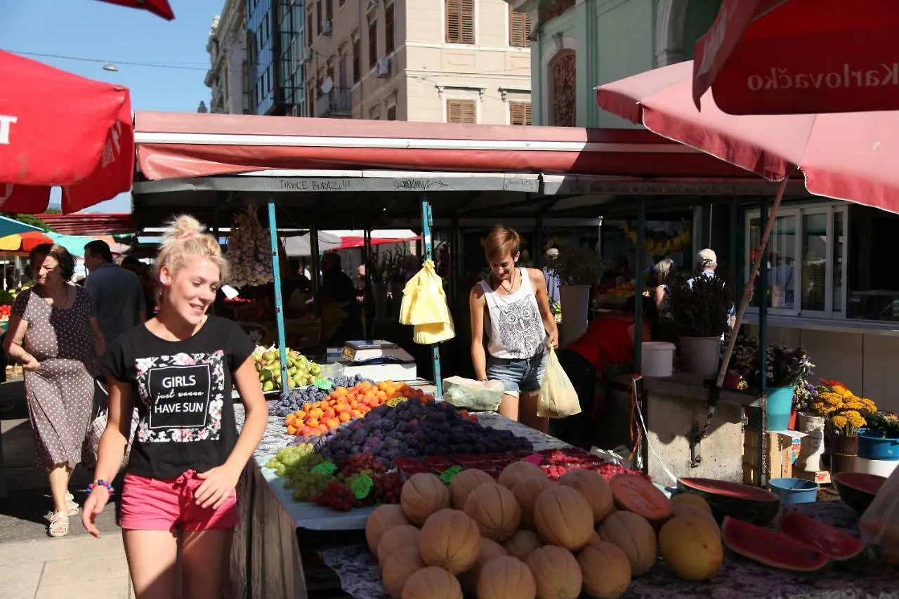 Rijeka With Love Apartment 0*,